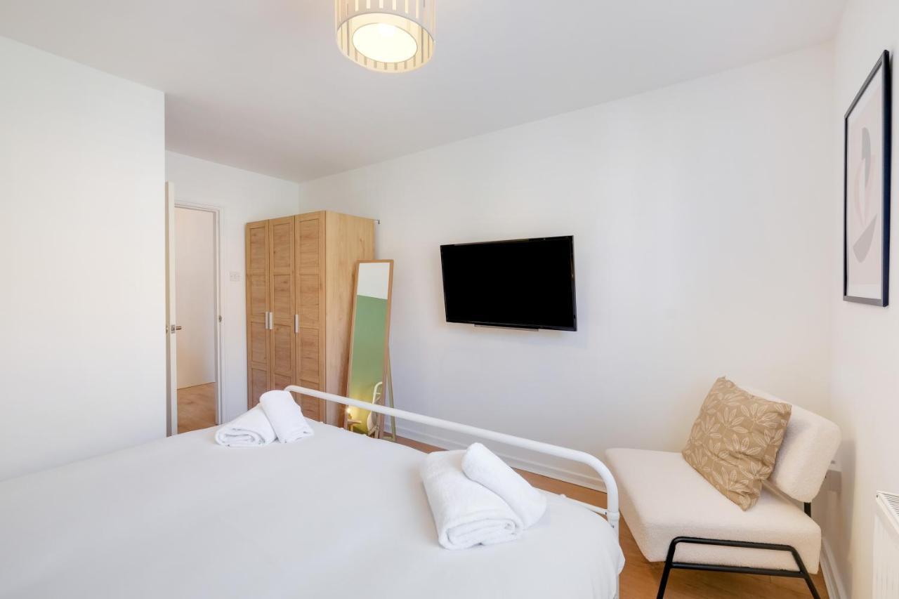 Luxury 3 Bedroom 2 Bathroom House, Fulham By 360Stays London Luaran gambar